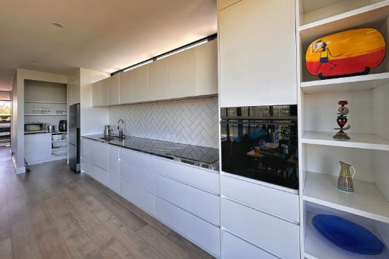 The Black Cottage - kitchen